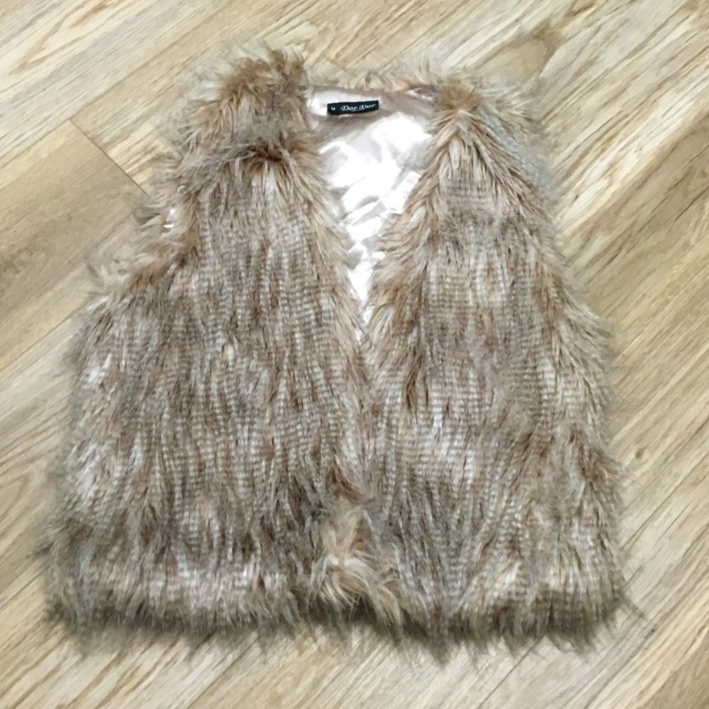 Dor Dor Faux Fur Vest M EUC